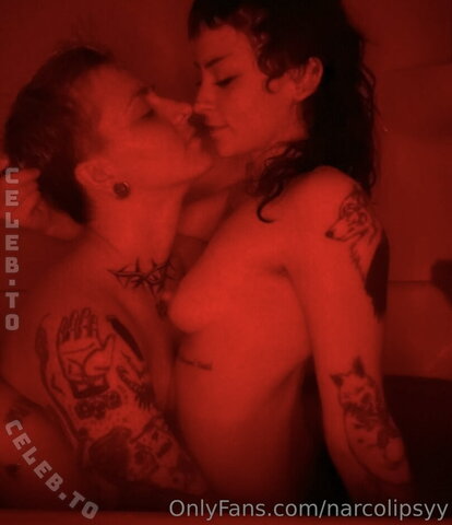 Narcolipsy nude photo 4