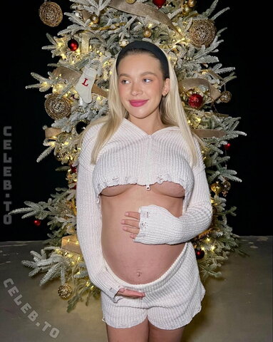 Natalie Decker nude photo 8