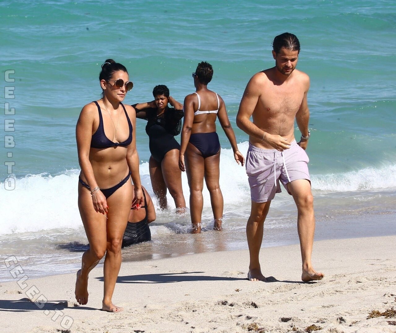 Natalie Martinez nude photo 6