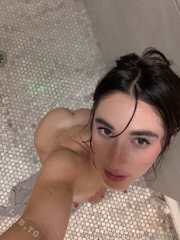 Natalie Roush nude photo 118
