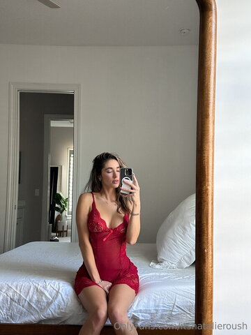 Natalie Roush nude photo 26