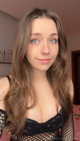 Natalnya nude photo 12