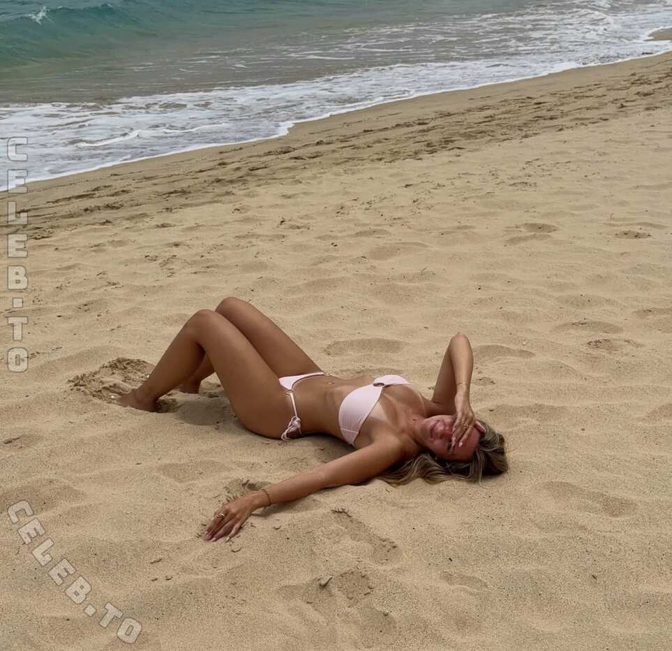 Natascha Sophie nude photo 3