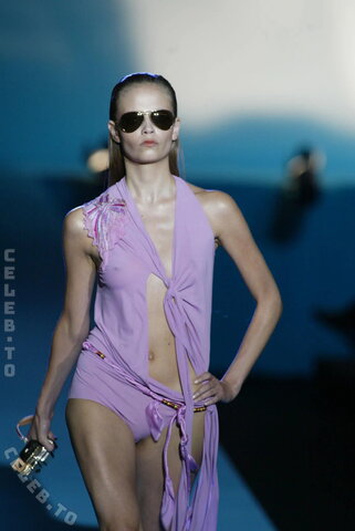 Natasha Poly photo 4