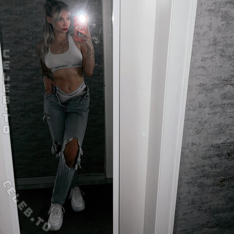 nathalie_stnr nude photo 17