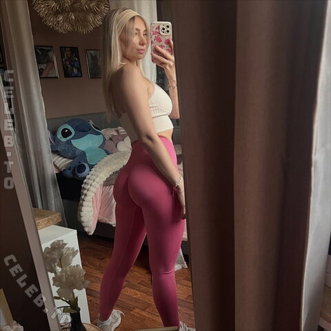nathalie_stnr nude photo 7