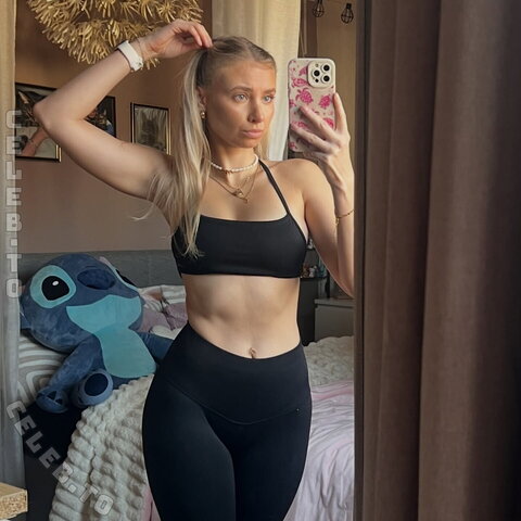 nathalie_stnr nude photo 4