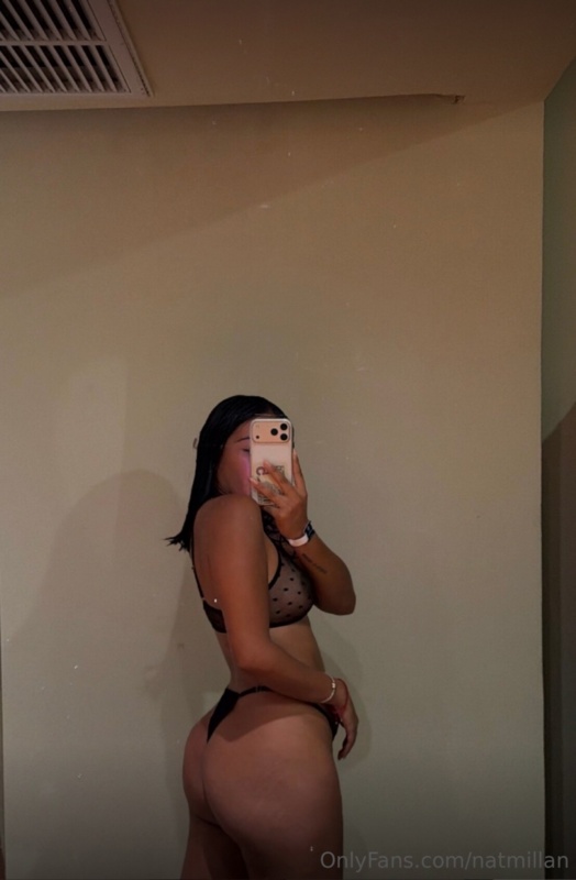 natmillan nude photo 2