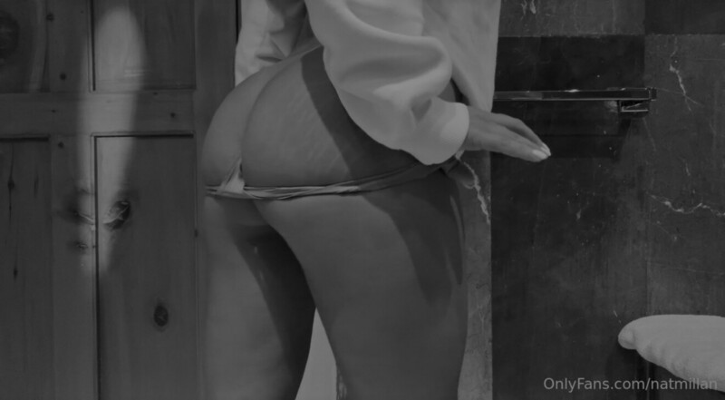 natmillan nude photo 14
