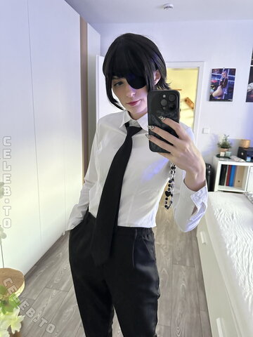 Natsuku nude photo 14