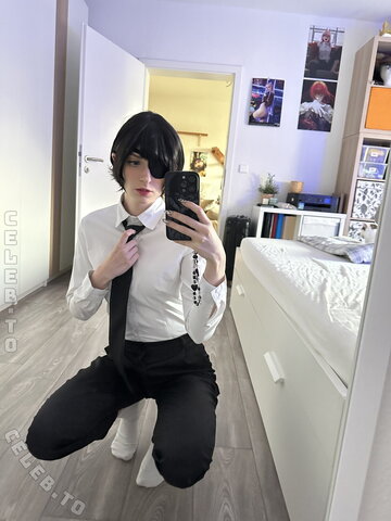 Natsuku nude photo 13