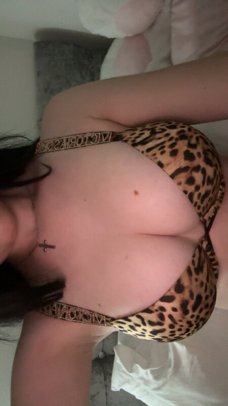 naughtypups1 nude photo 9