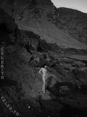 Nausicaa Yami nude photo 15