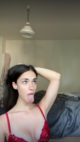 Naya Dickson nude photo 7