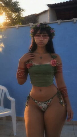 Nayeli Aukan nude photo 10