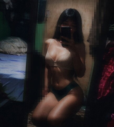 Nayeli Aukan nude photo 6