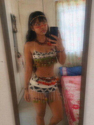 Nayeli Aukan nude photo 4