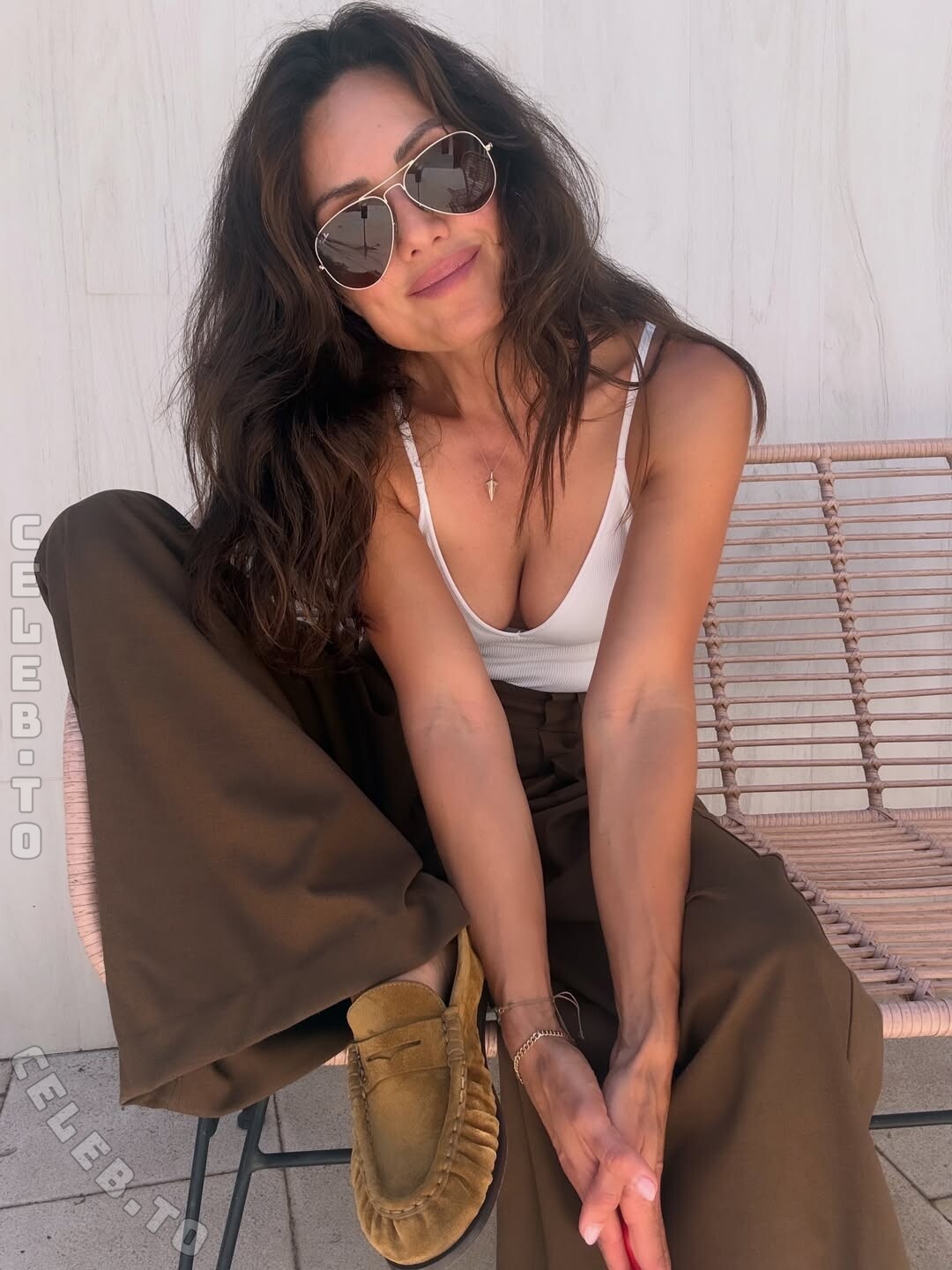 Nazan Eckes nude photo 7