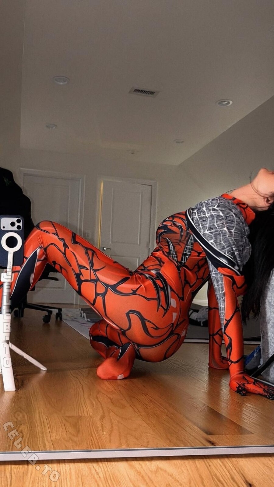 Neekolul nude photo 1
