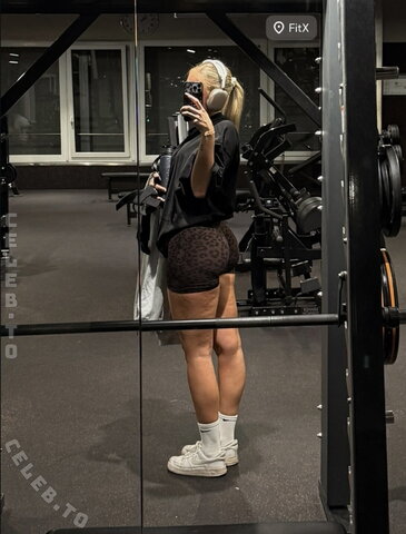 neele.rct nude photo 13