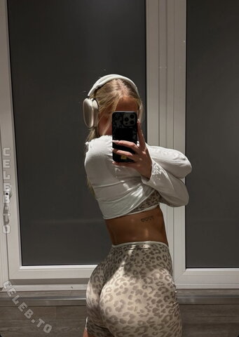 neele.rct nude photo 12