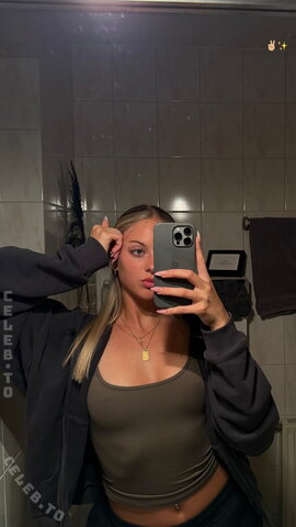 neele.rct nude photo 9