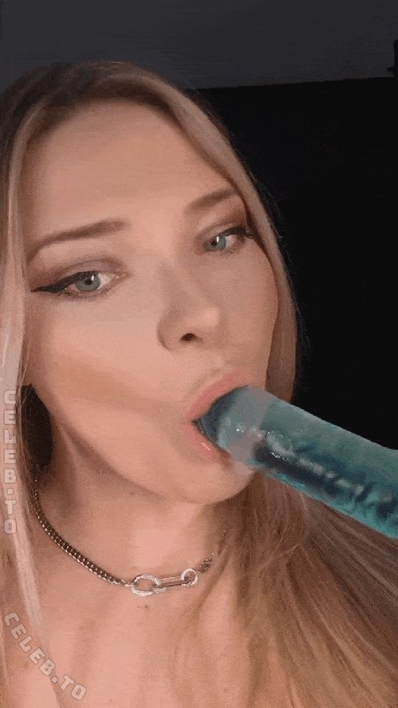 neeviliciouz nude photo 1