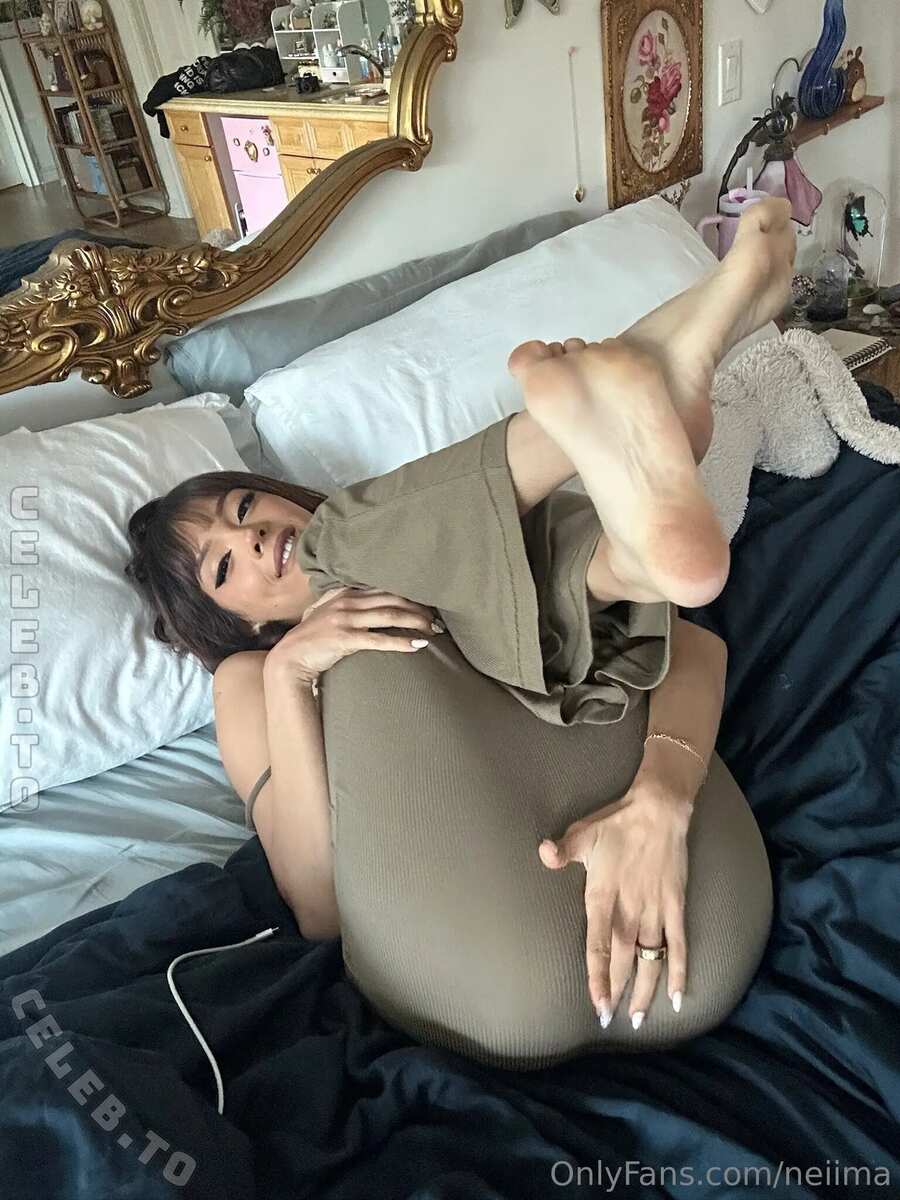 Neiima nude photo 11