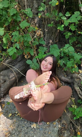 Nekonymphe nude photo 5