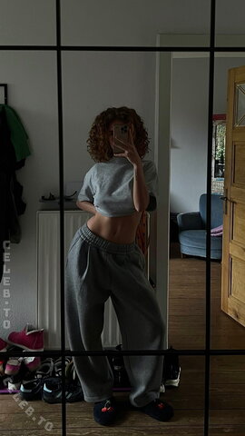 Nellyncy photo 2