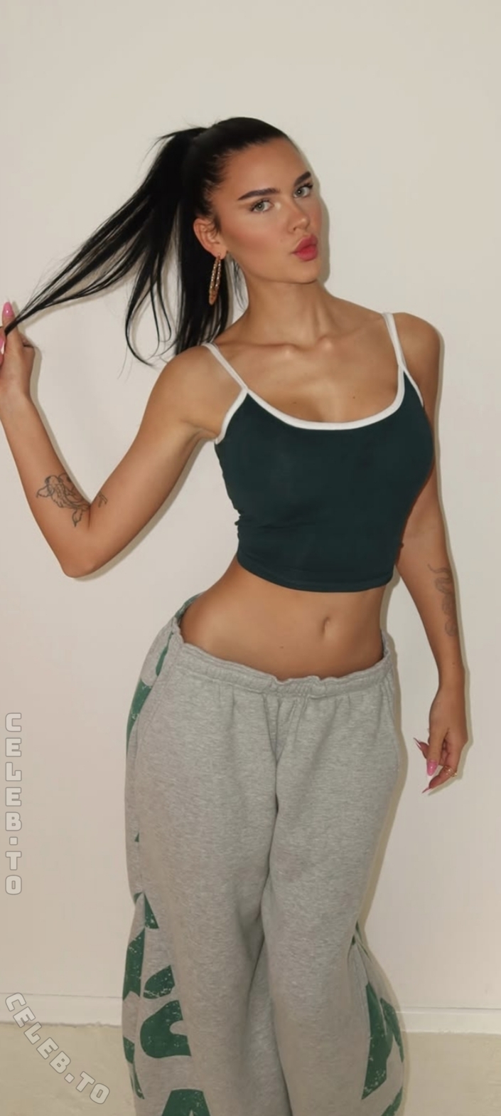 nelnoire nude photo 4