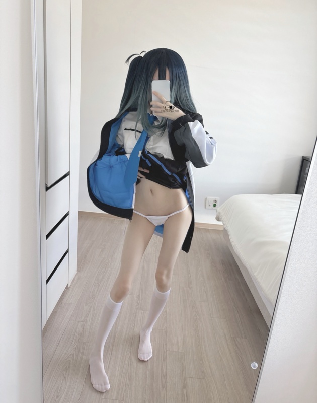 NENE nude photo 15