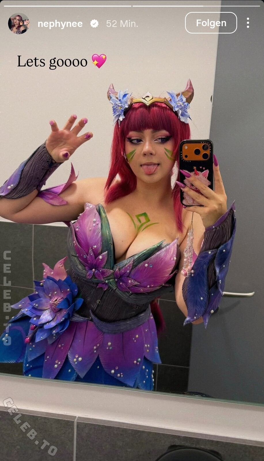 Nephynee nude photo 1