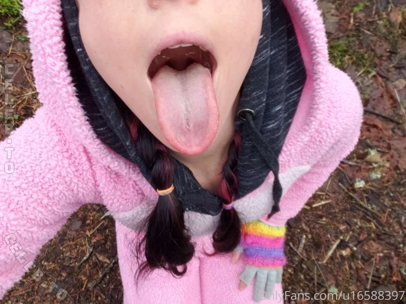 Nerdy Faery nude photo 19