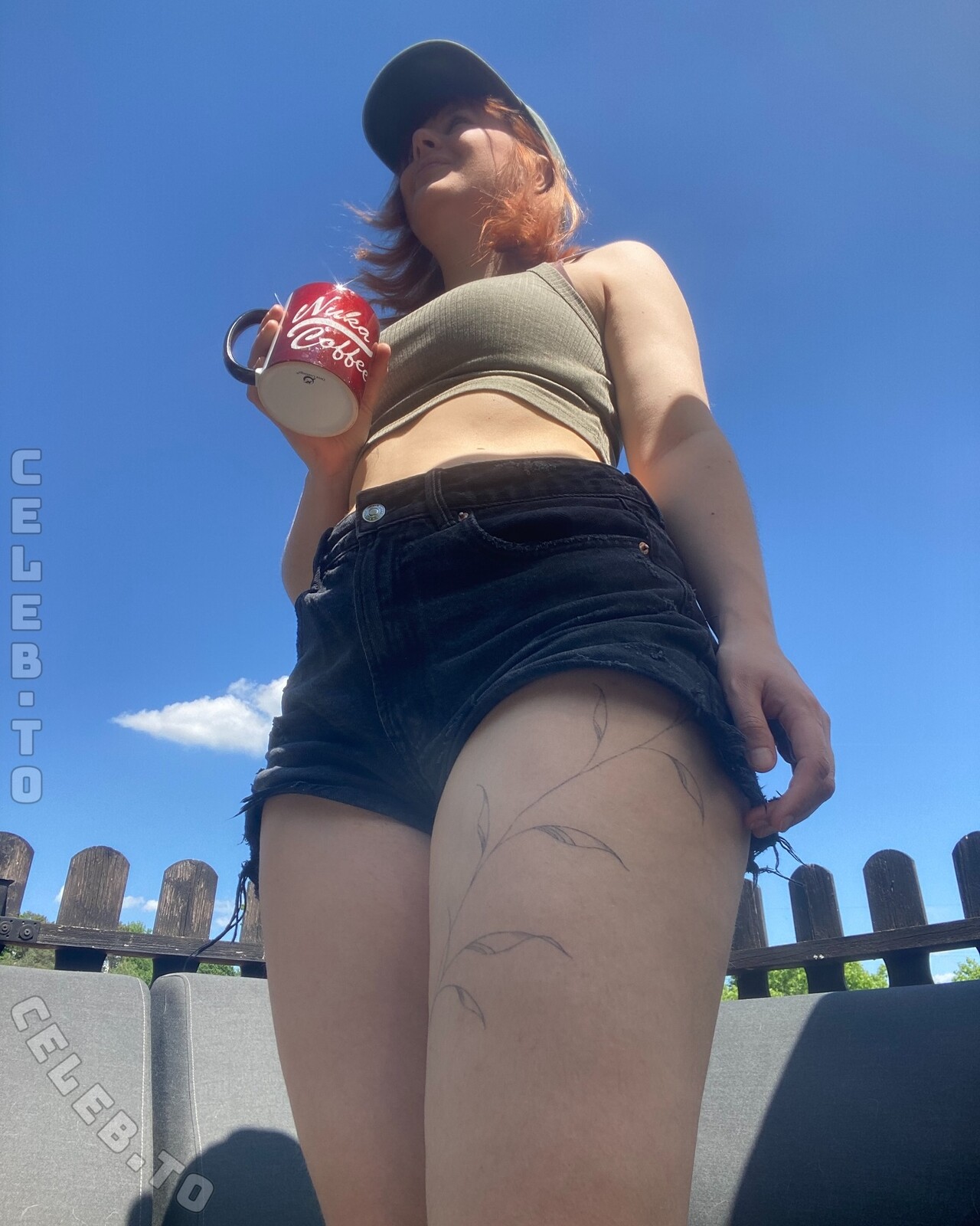 nerdynele nude photo 3