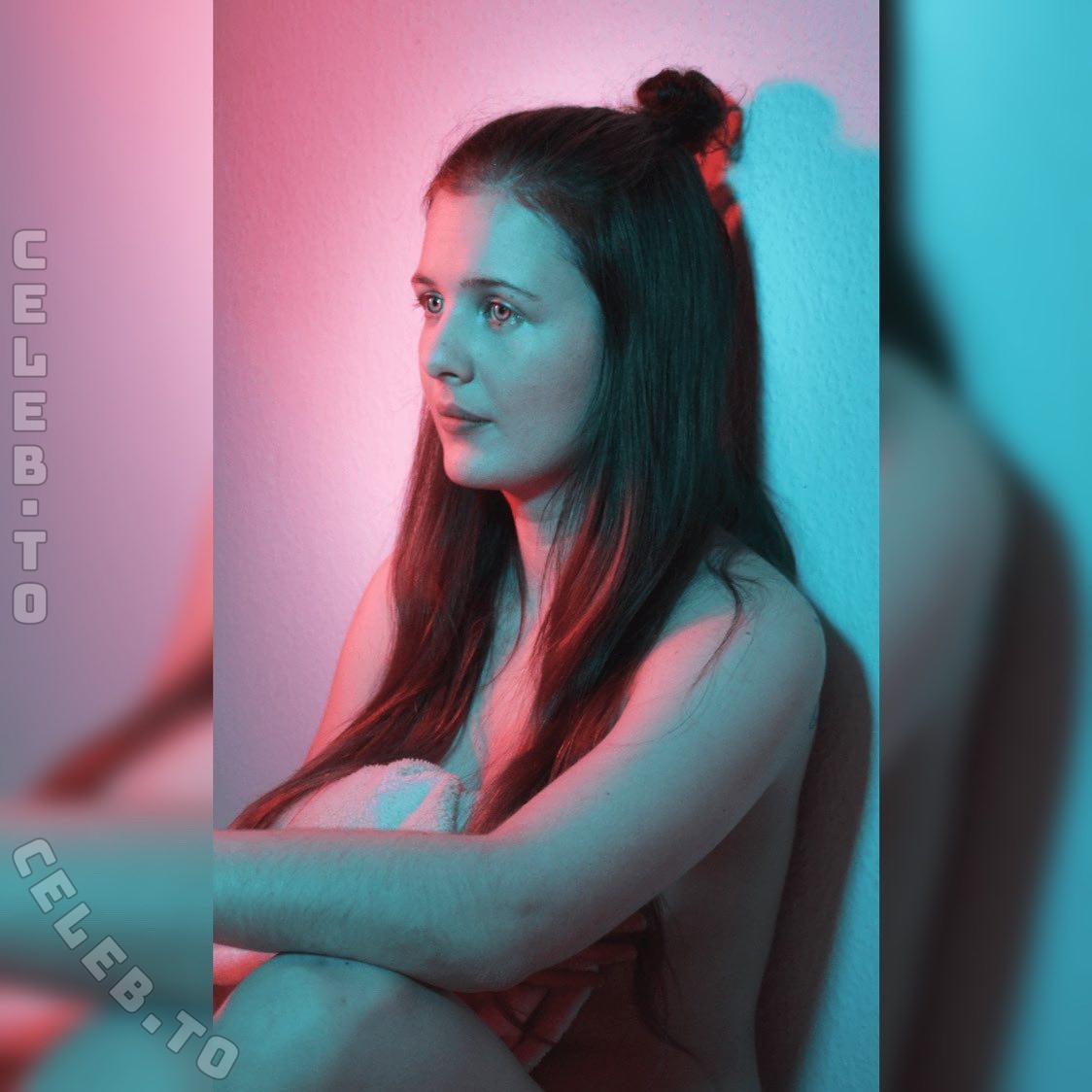 nerdynele nude photo 6