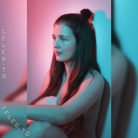 nerdynele nude photo 2