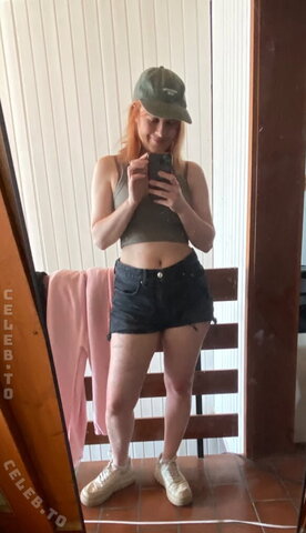 nerdynele nude photo 1