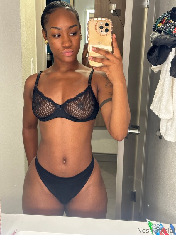 Neshomeleh nude photo 53