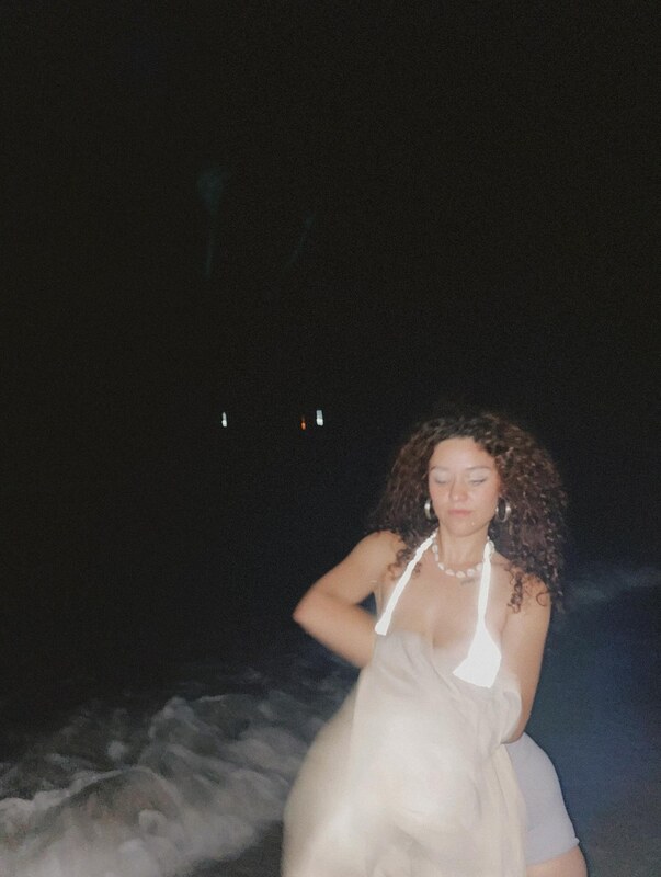 Neslihan Ören nude photo 14