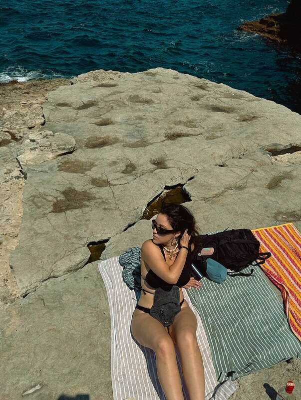 Neslihan Ören nude photo 16
