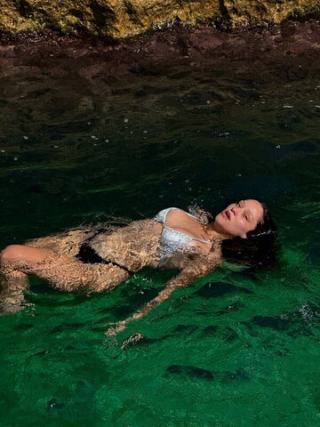 Neslihan Ören nude photo 3