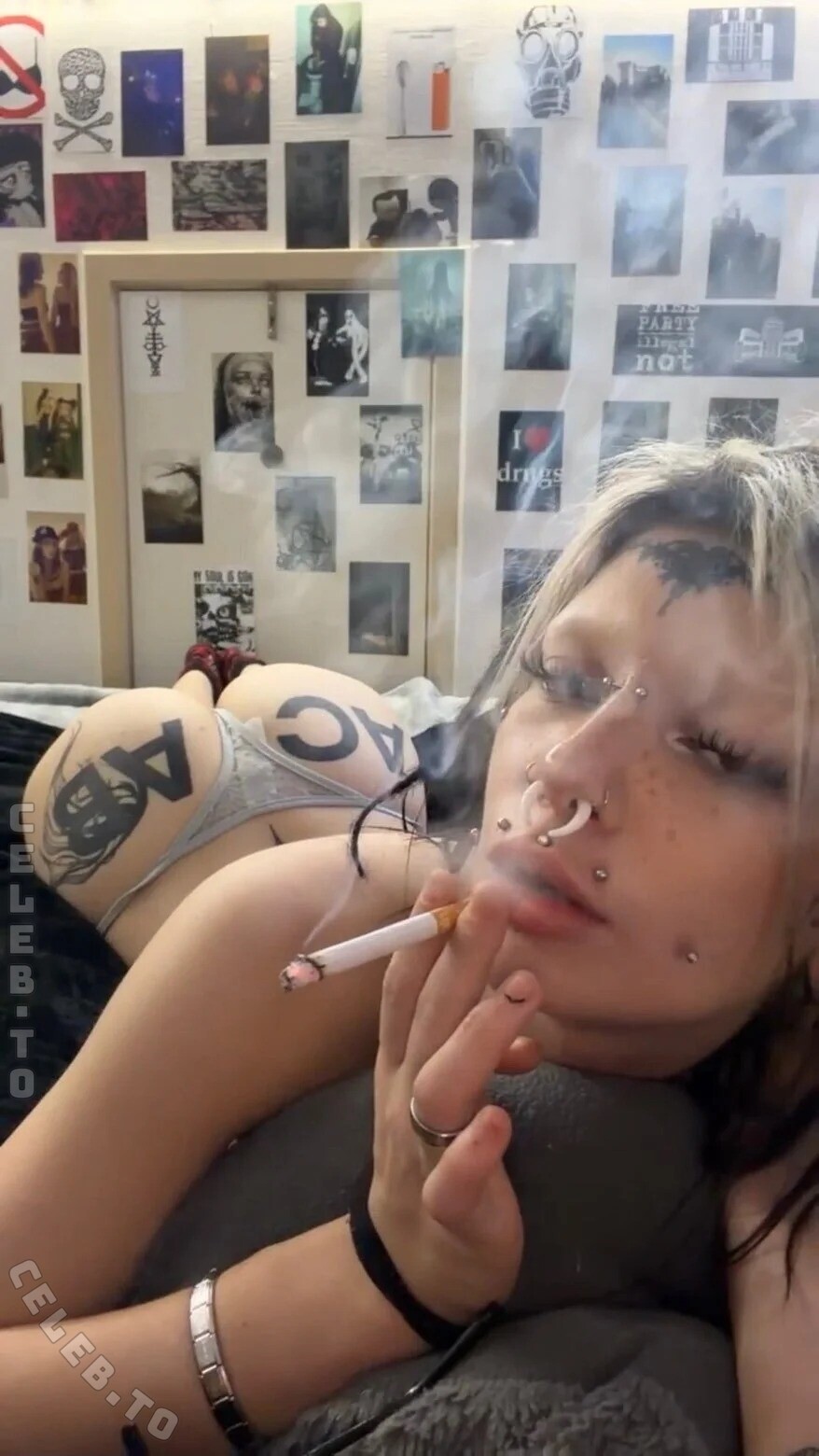 Nessamik2.3 nude photo 4