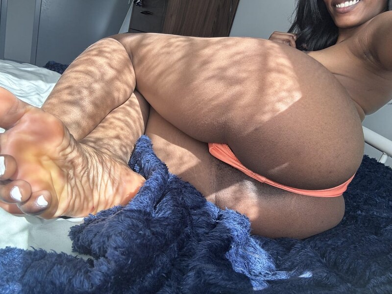 Nessavixen nude photo 2