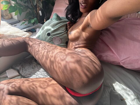 Nessavixen nude photo 8