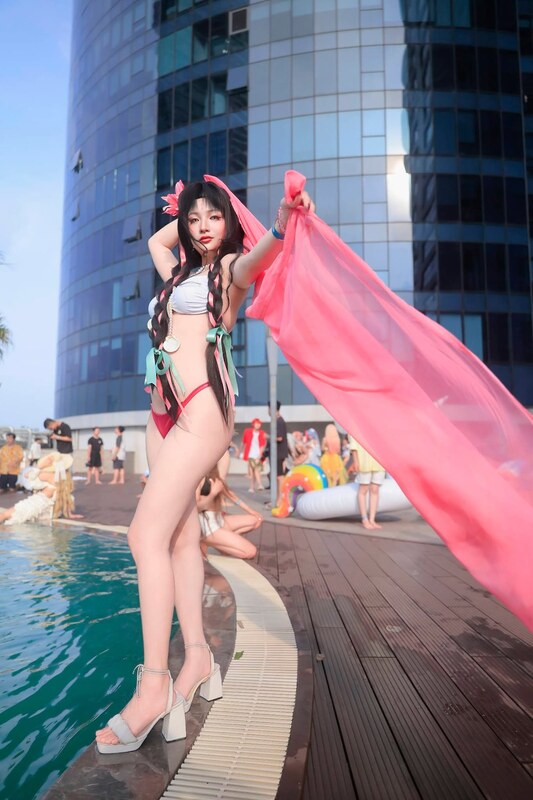Neyu H Cosplay nude photo 3
