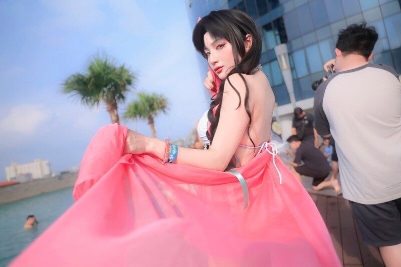 Neyu H Cosplay nude photo 4