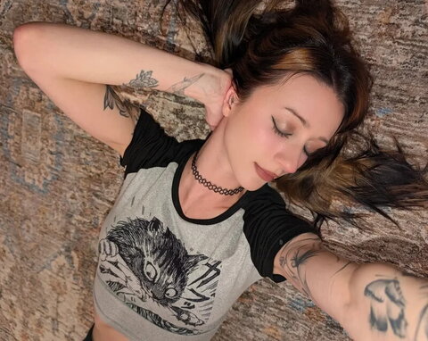 Nezba Hot (16 photos)