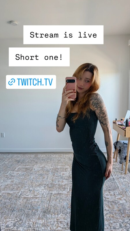 Nezba nude photo 14