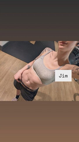 Nezba nude photo 1